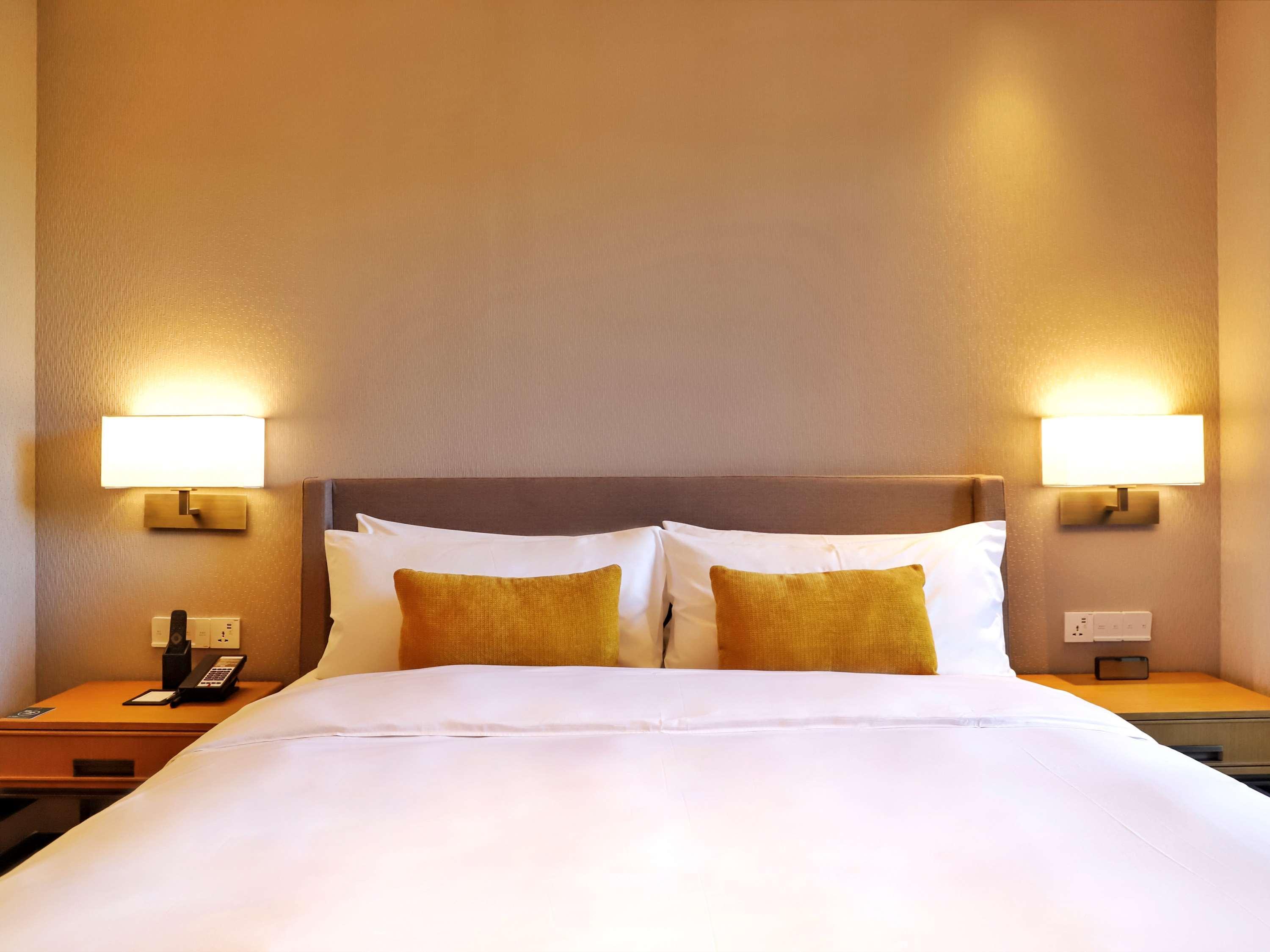 Pullman Hotel&Pullman Living Dongguan Forum Bagian luar foto