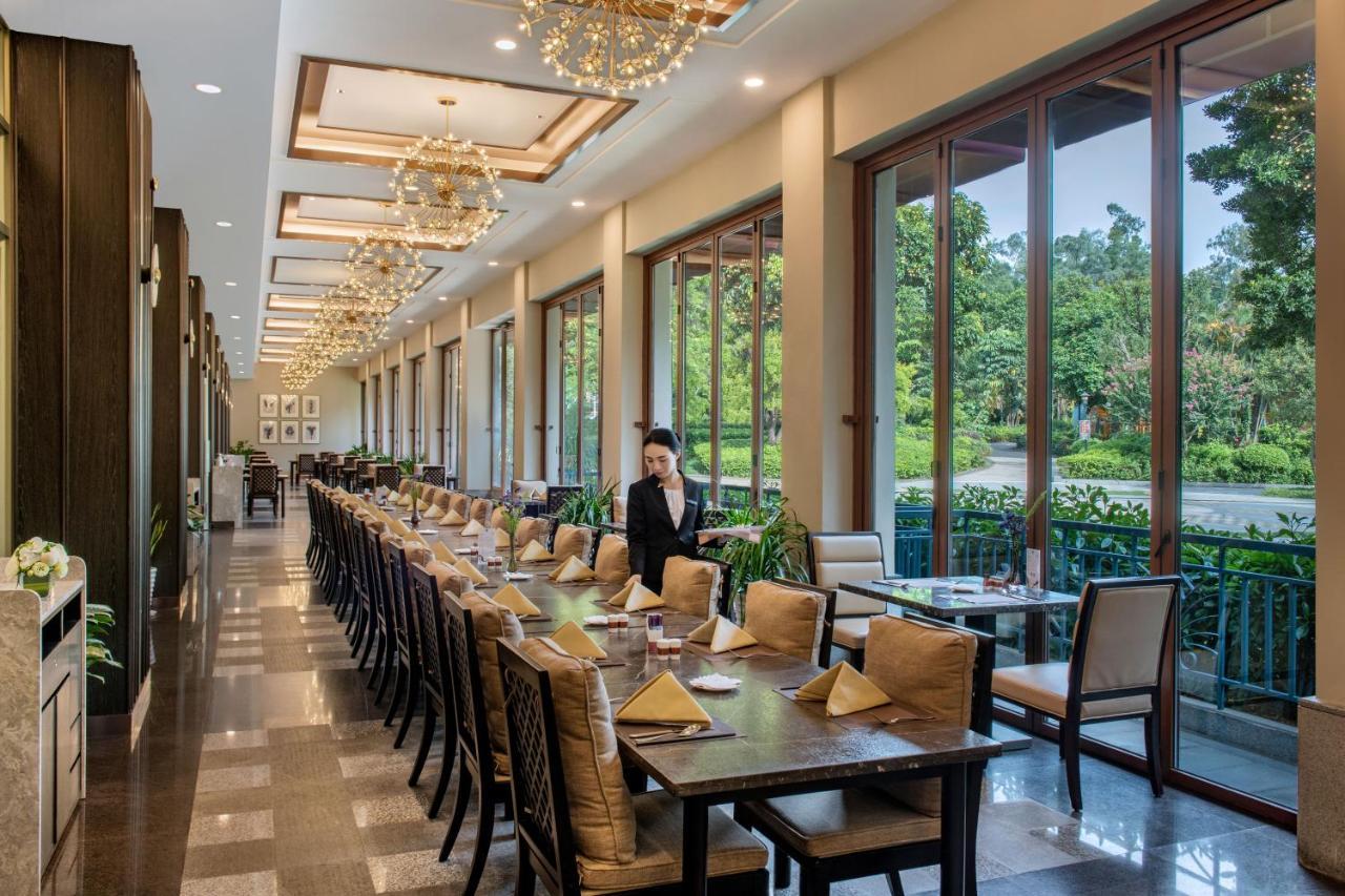 Pullman Hotel&Pullman Living Dongguan Forum Bagian luar foto